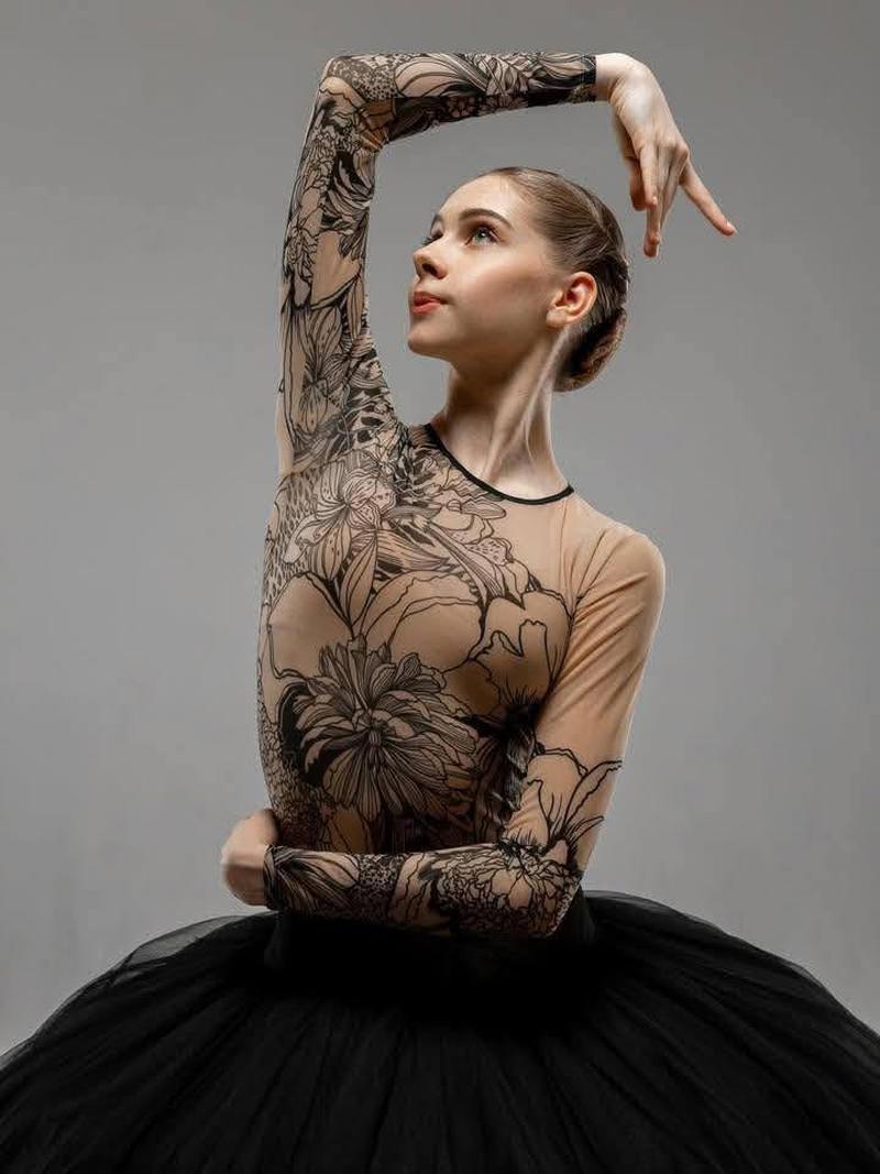 Aleksandra Rassomahina by Alina Khanko