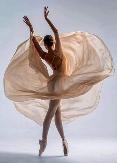 Anastasia Ptushkina by Alina Khanko