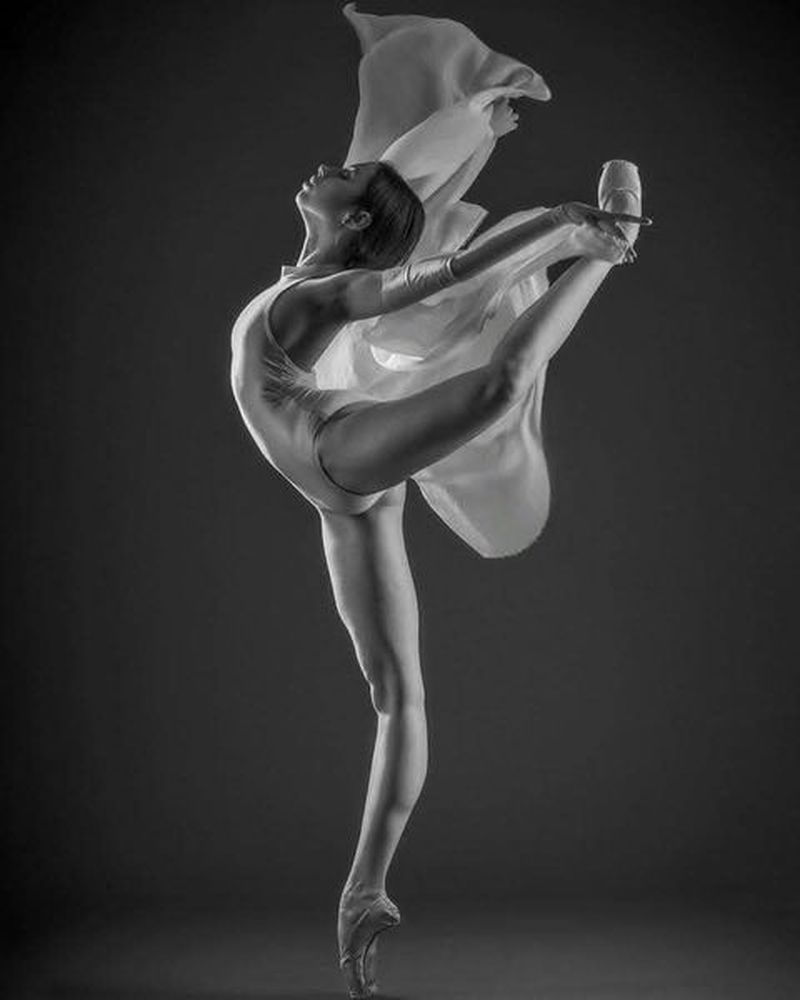 Camilla Mancuso by Cristian Cambioli