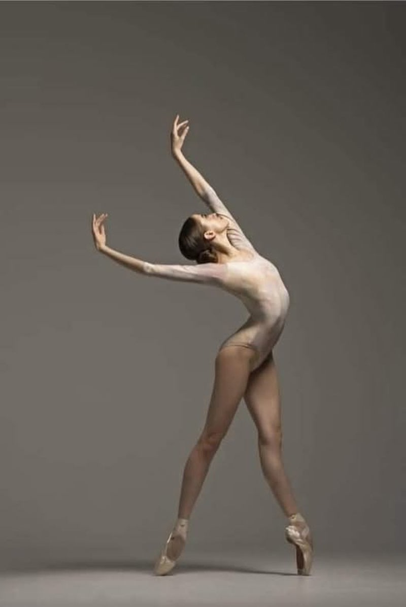 Camilla Mazzi by Yulia Mikheeva Photography