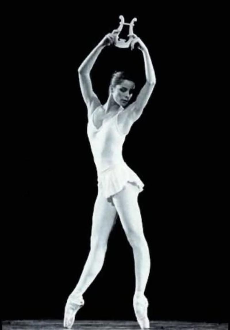 Darcey Bussell by Tristan Kenton