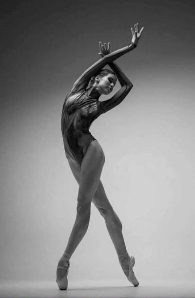 Daria Stratovych by Axel Brand