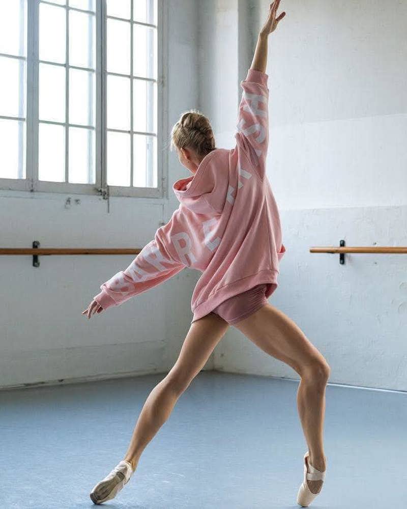 Ellen Makela by Balletphotography