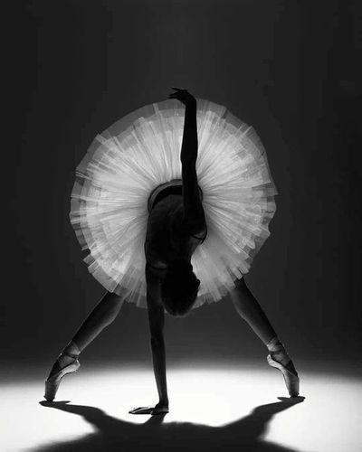 India Shackel by Peter Blaxter
