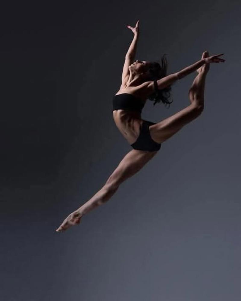 Irina Golub by Oleg Zotov