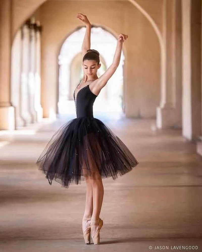 Isabella Bertellotti by Jason Lavengood Photography