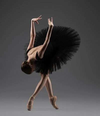 Isabella Meier by Rhi Lee Photography