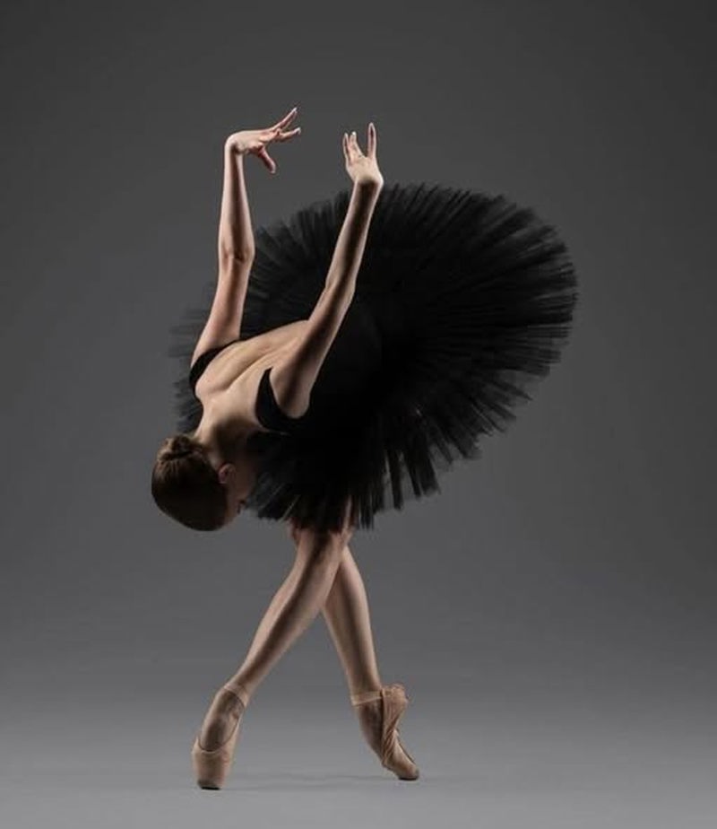 Isabella Meier by Rhi Lee Photography