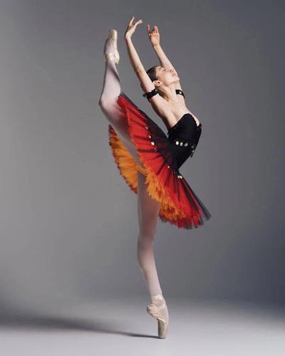 Ivana Radan by Darian Volkova