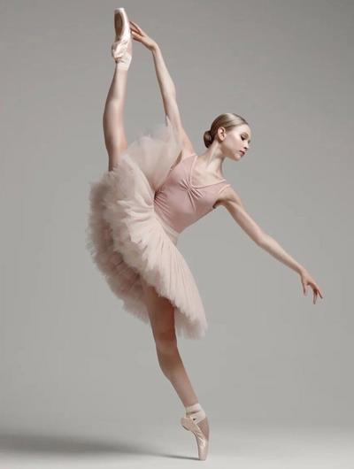 Jordan Coutts by Darian Volkova