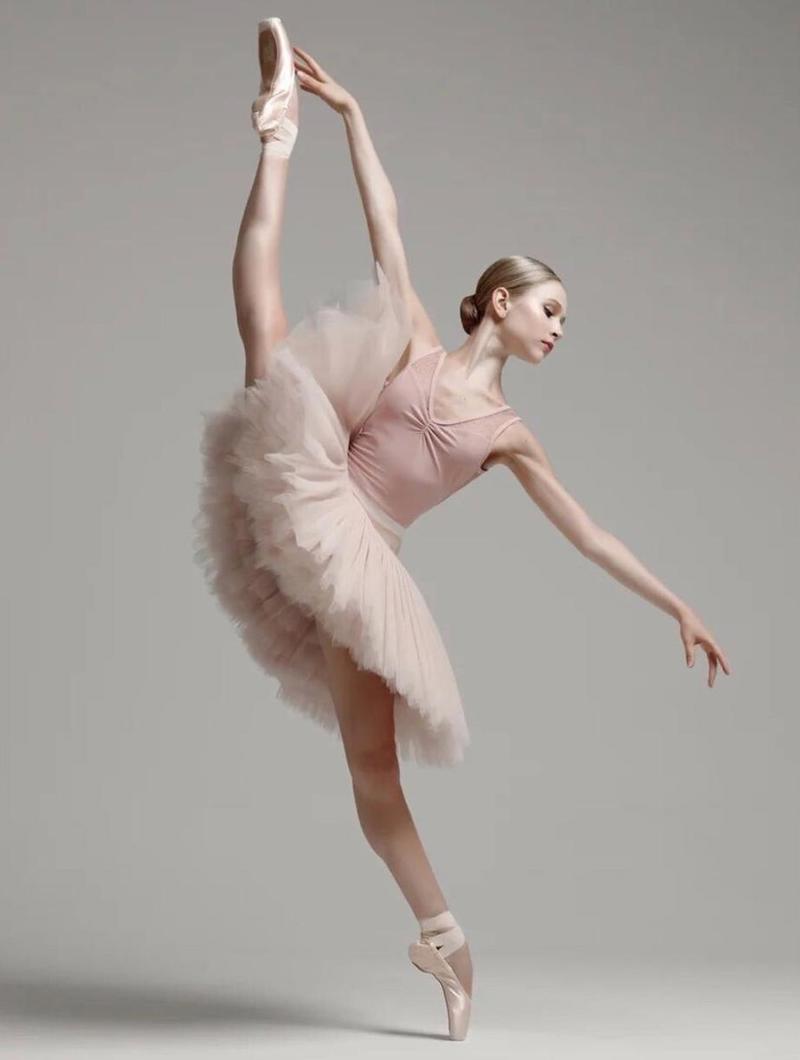 Jordan Coutts by Darian Volkova