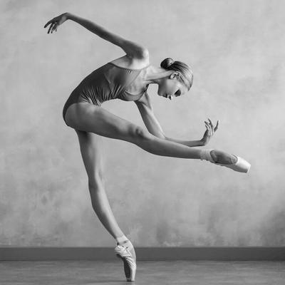 Jordan Coutts by Darian Volkova
