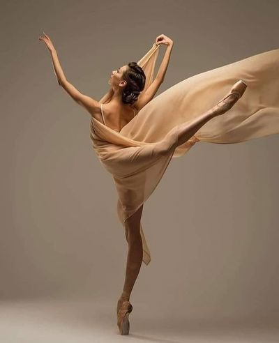 Julia Lukyanenko by Yulia Mikheeva
