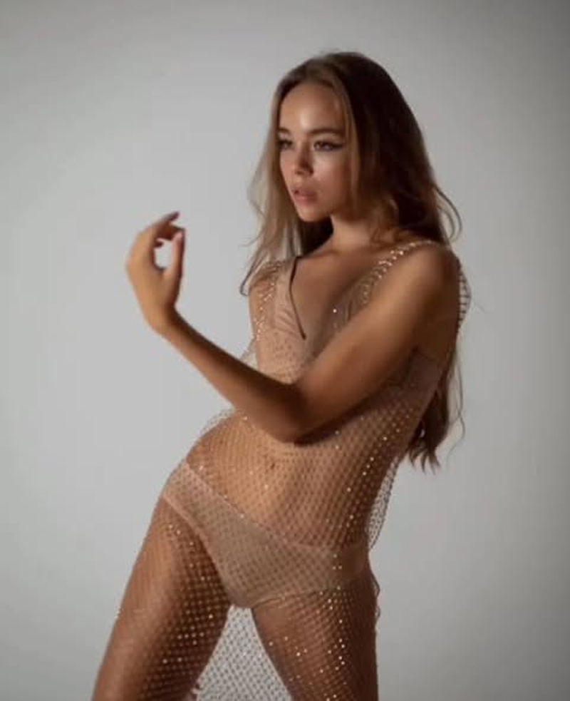 Maia Roberts by Nikita Alba