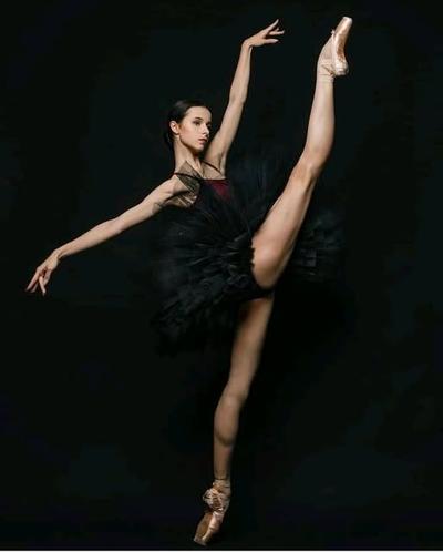 Maria Khoreva by Irina Yakovleva