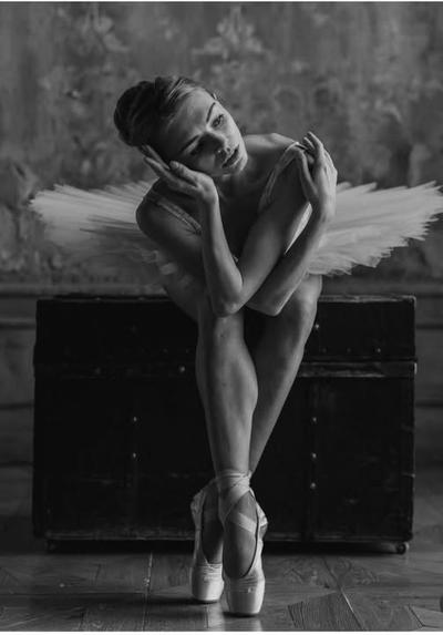 Oksana Bondareva by Levente Szabo