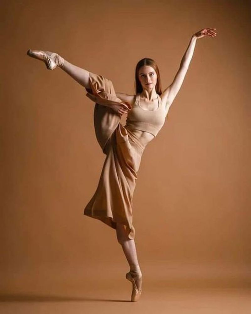 Svetlana Savelieva by Mariia Kulchytska
