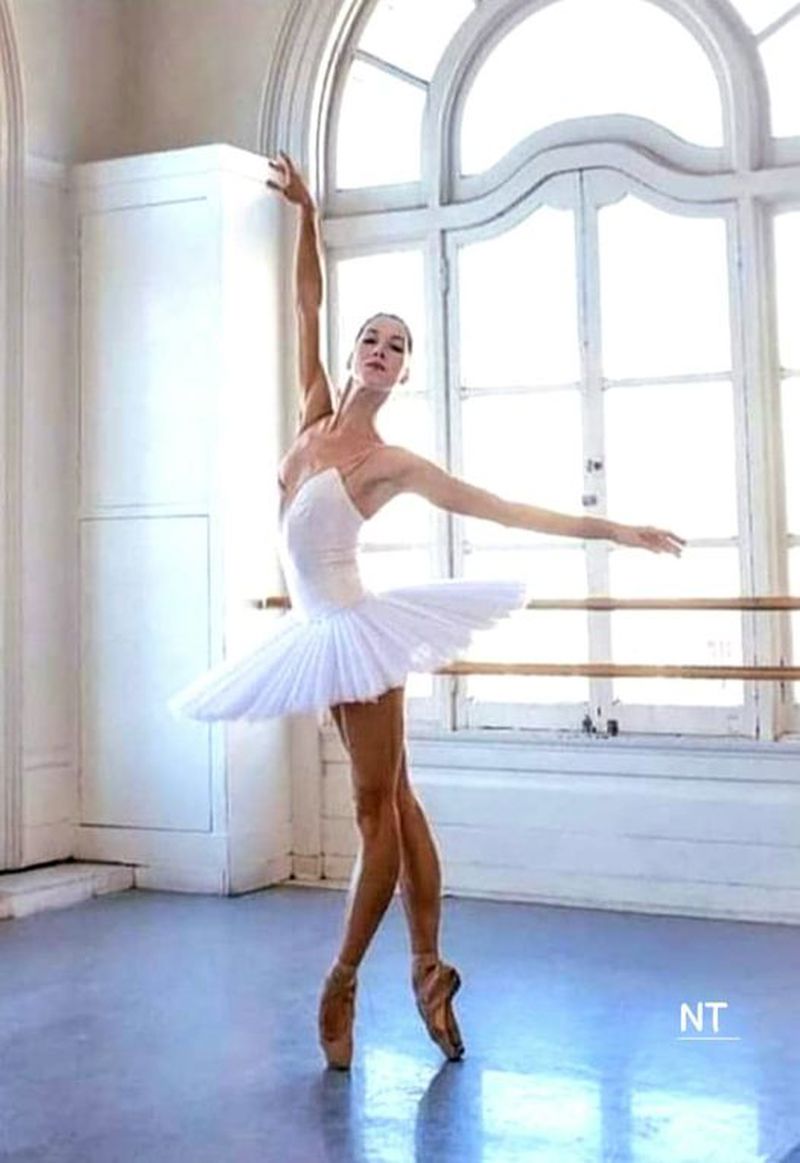 Tetyana Martyanova by Randall Hobbet