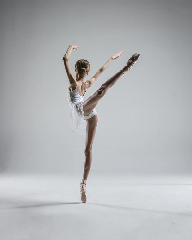 Vyara Nedyalkova by Daniel from Contourz Photography